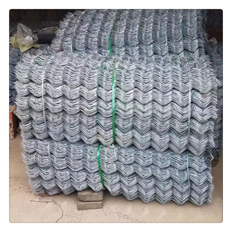新疆焦作矿用菱形勾花网33吨发货图片4